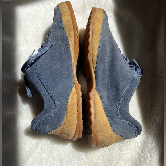 Roots suede leather tennis shoes Mens 7.5 with gum sole - Picture 6 of 7